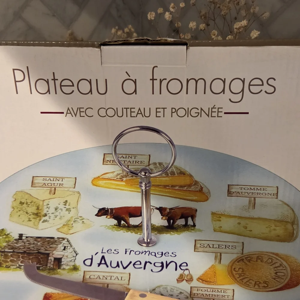 French Glass Cheese board — with knife and handle 30 Cm Diameter